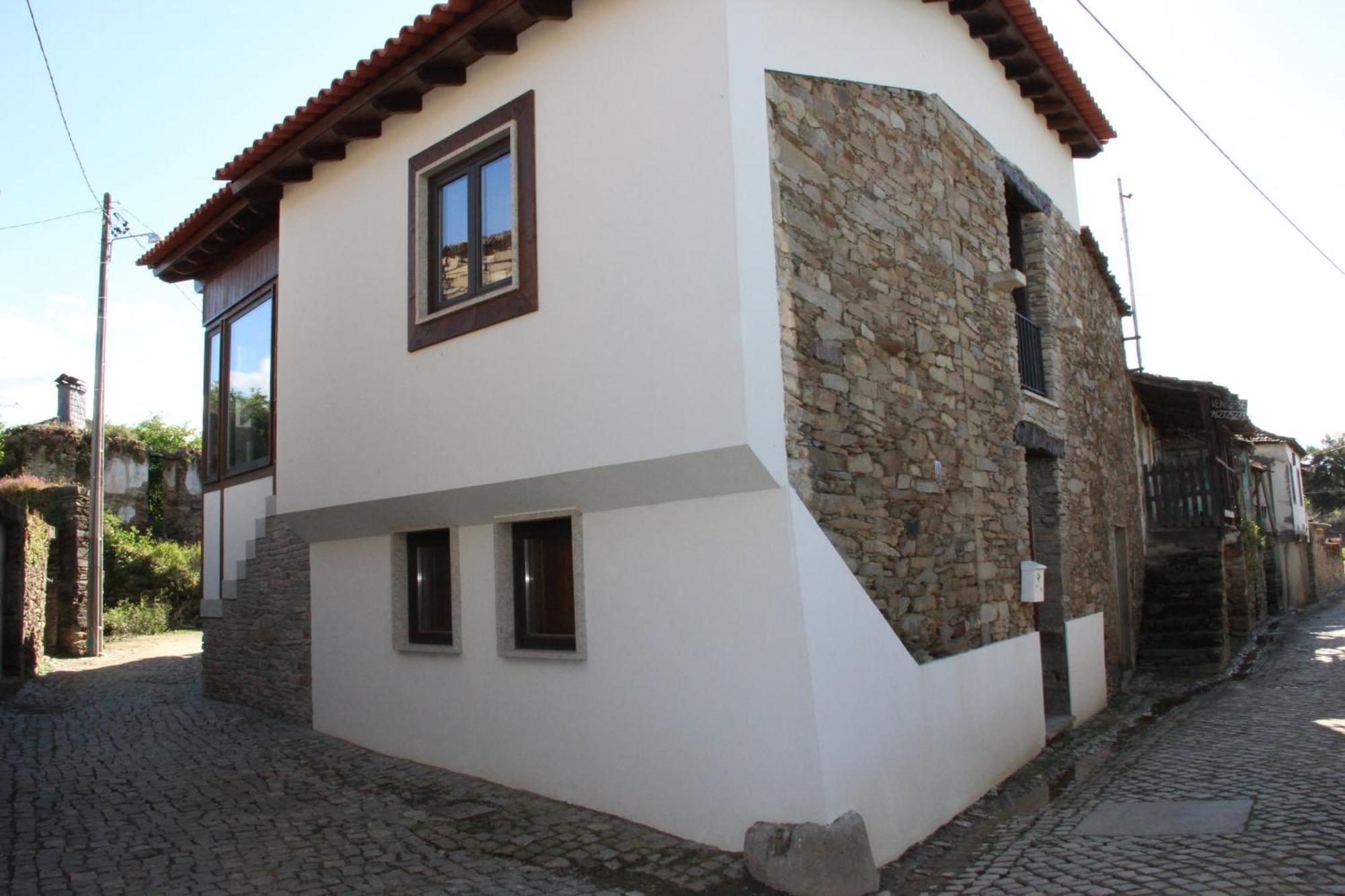 Casa Do Ferrador Vila Mirandela Exterior foto